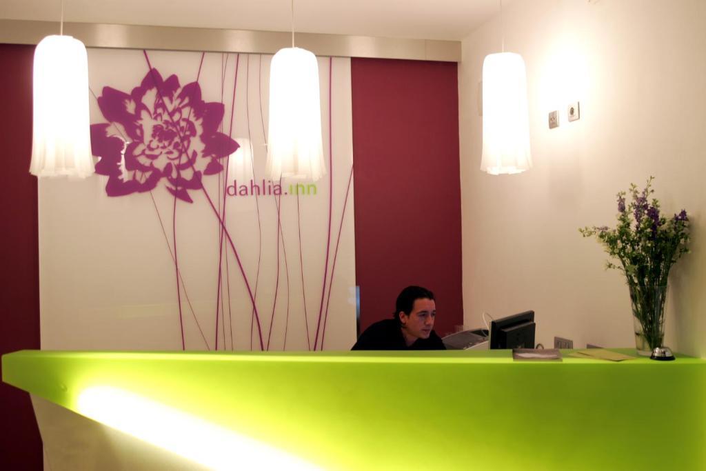 Dahlia Inn Πράγα Εξωτερικό φωτογραφία